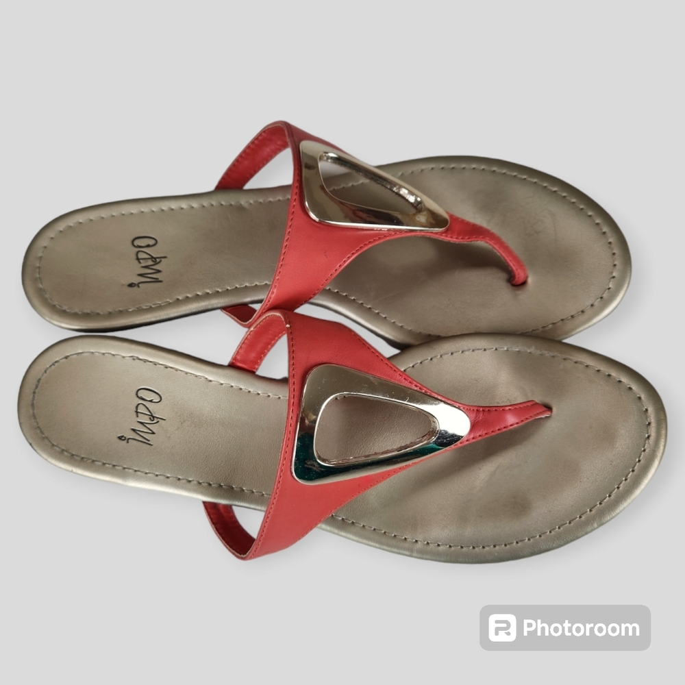 IMPO Raven Coral with Gold Hardware thong sandals size 9.5